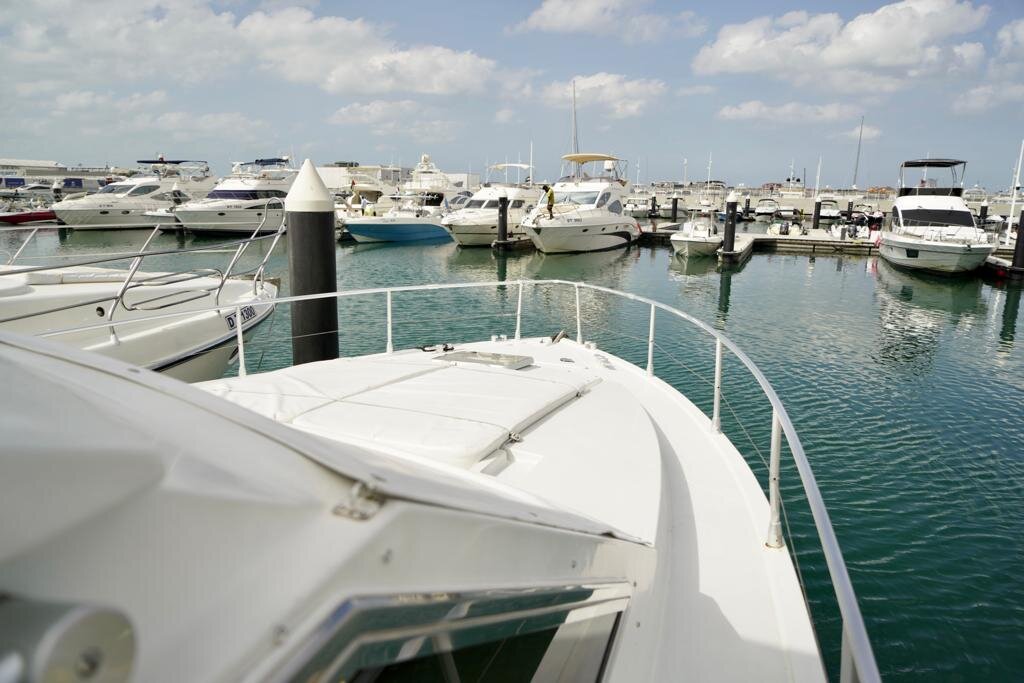 YACHT 44 FEET RENTAL IN DUBAI