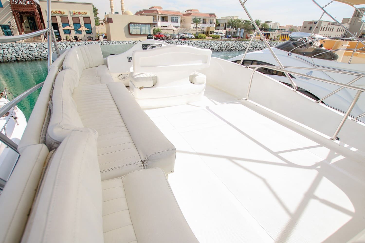 YACHT 45 FEET RENTAL IN DUBAI