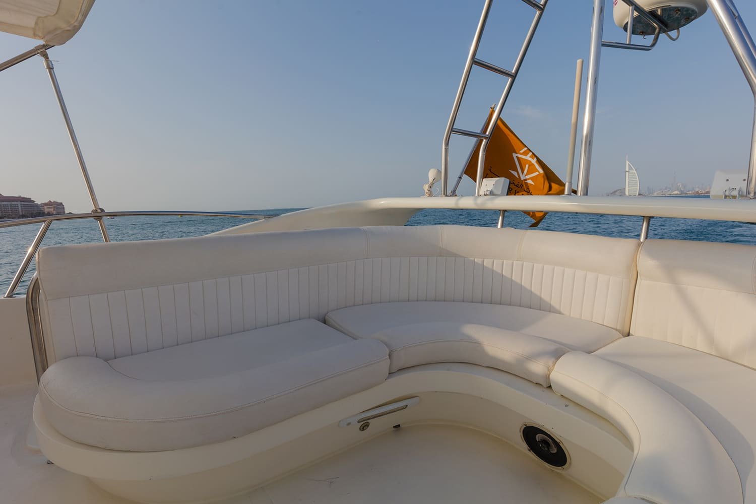 YACHT 50 FEET RENTAL IN DUBAI