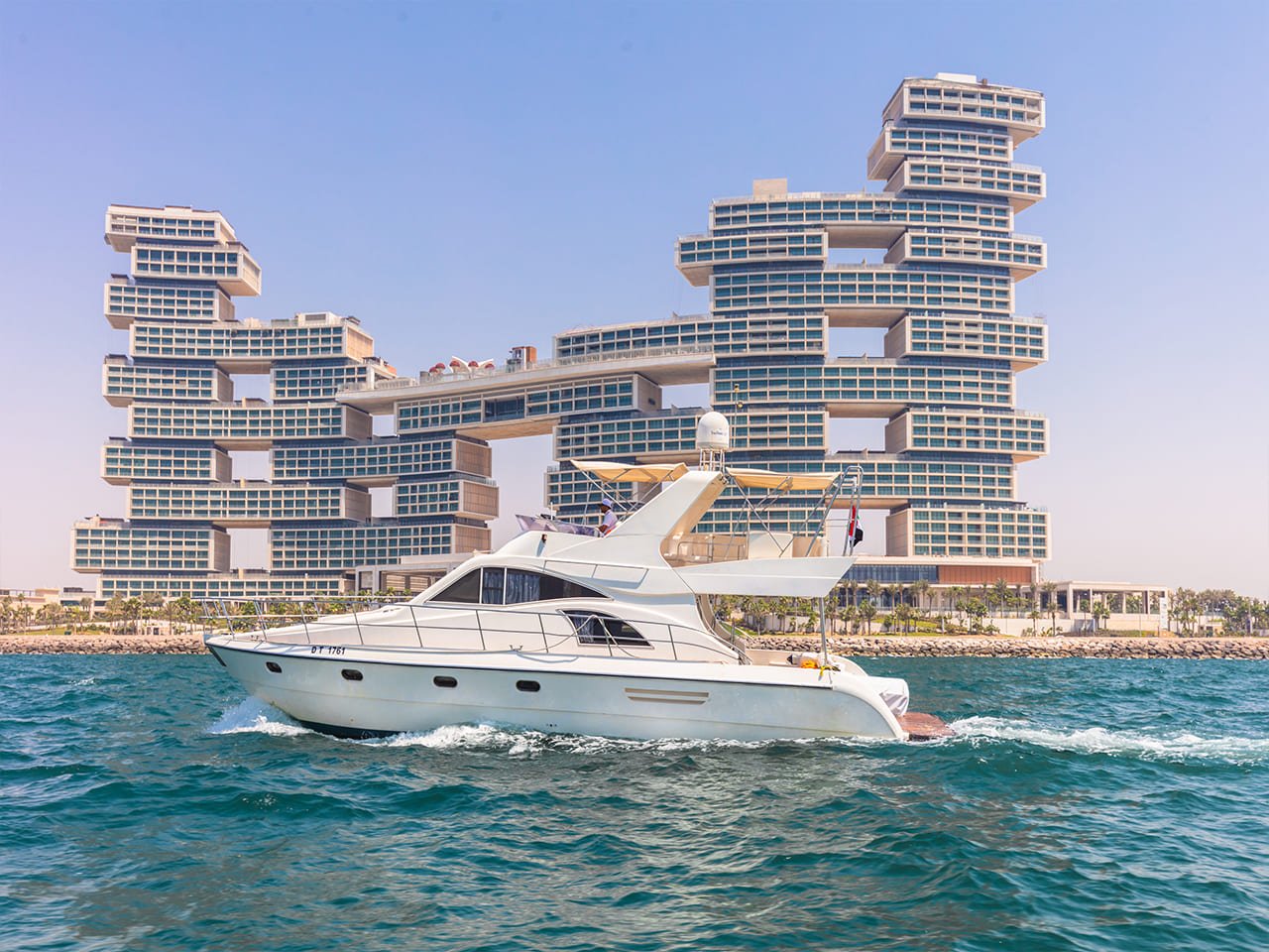 YACHT 55 FEET RENTAL IN DUBAI