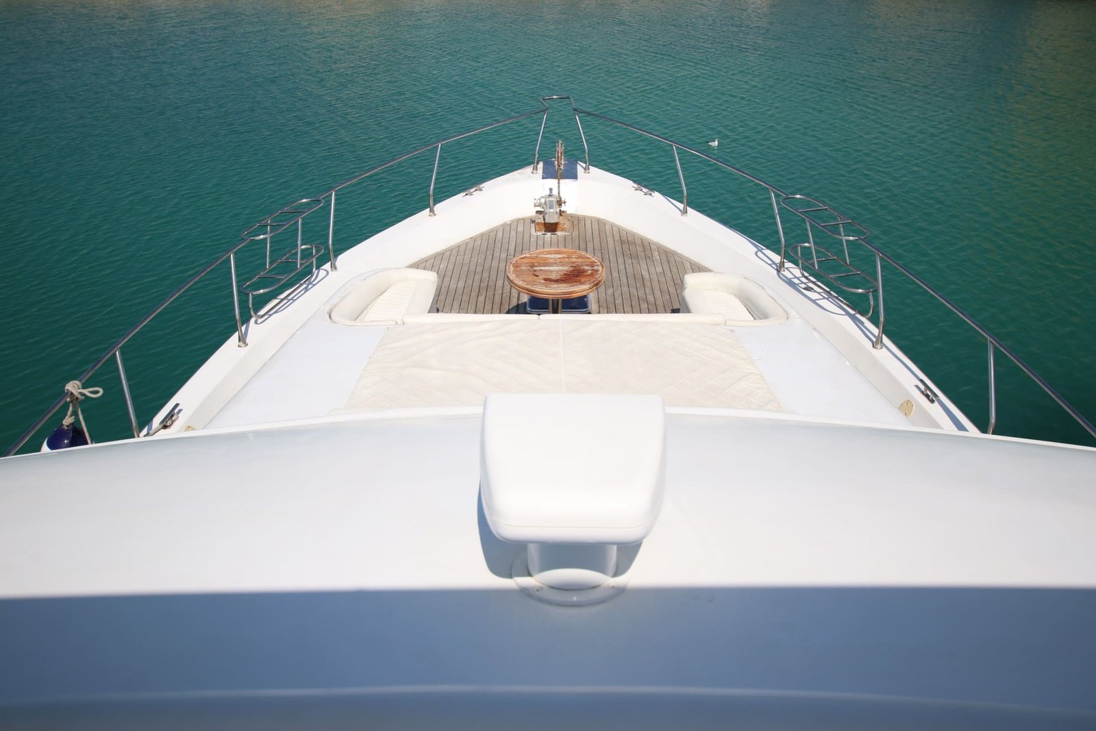 YACHT 80 FEET RENTAL IN DUBAI