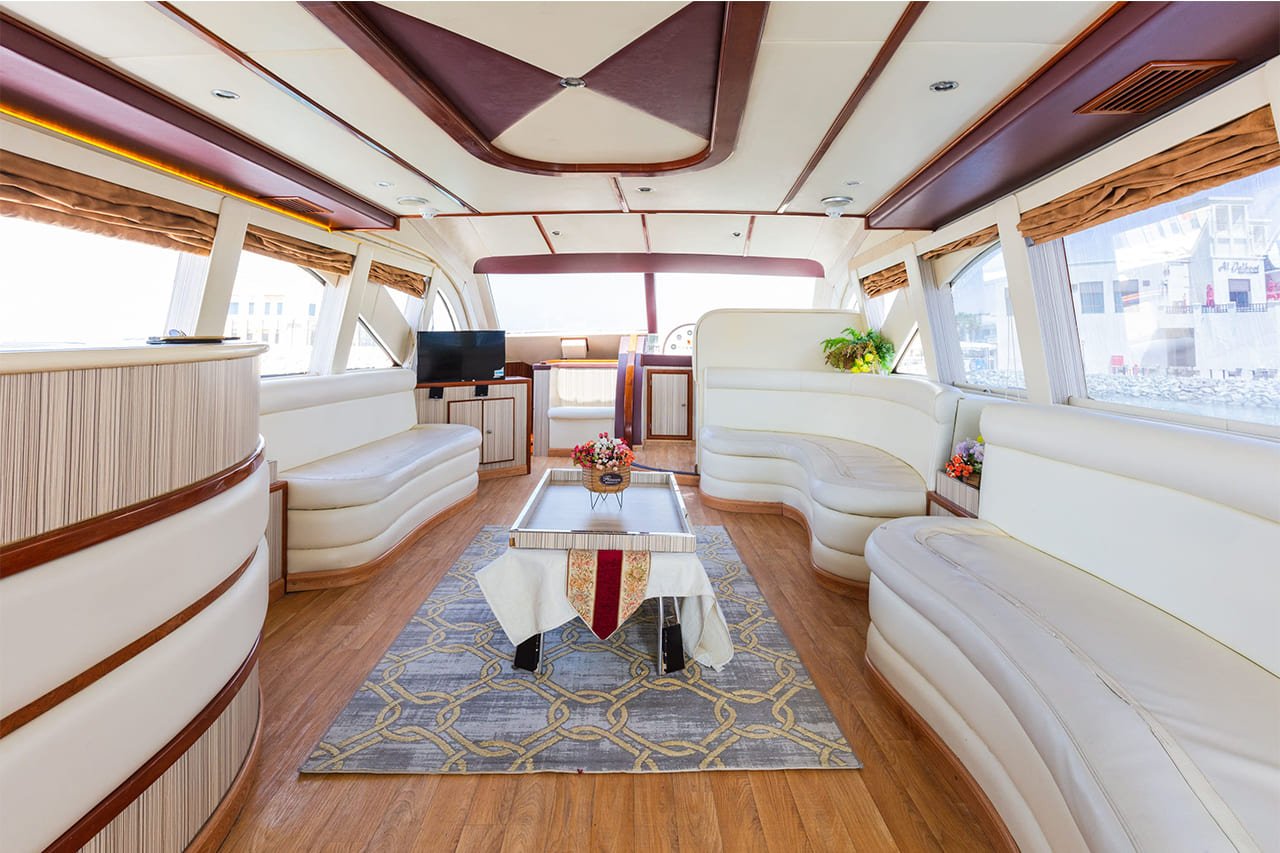 YACHT 82 FEET RENTAL IN DUBAI